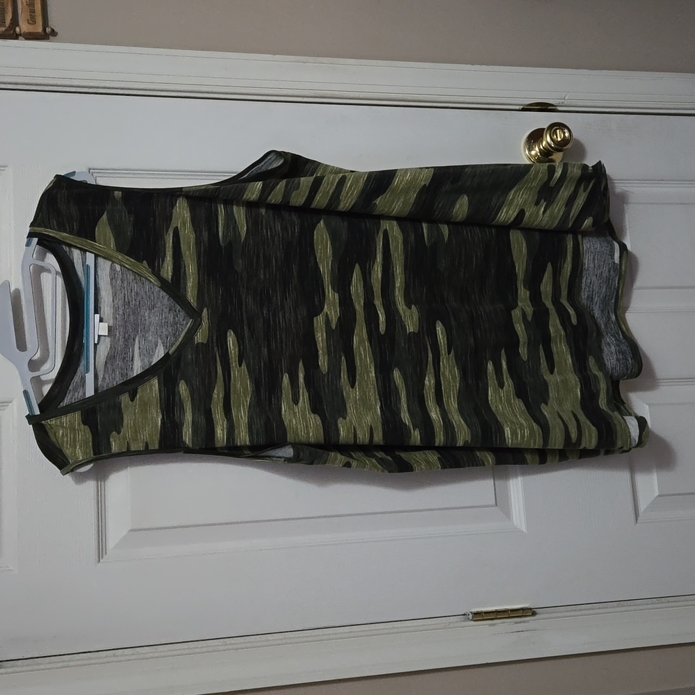 LuLaRoe Kristina tank top